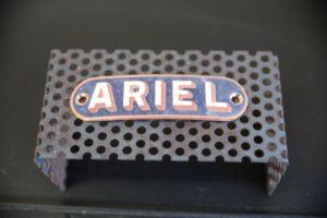 Pravý smalt • Genuine Enamel