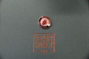 Pravý smalt • Genuine Enamel